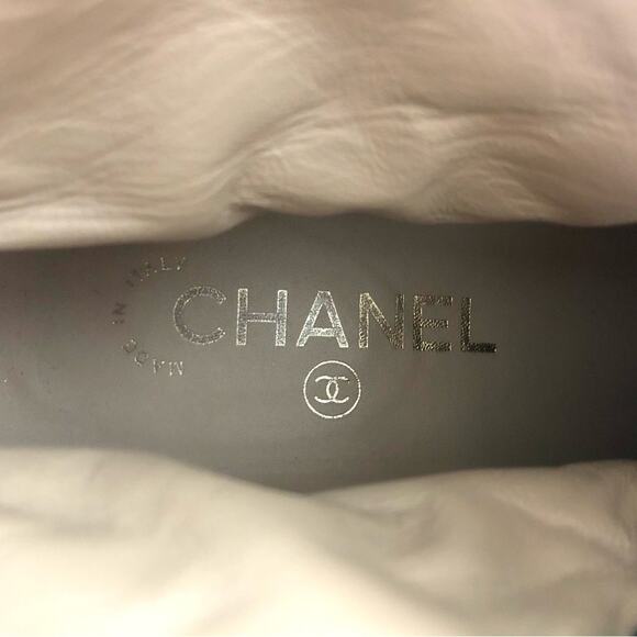 Chanel Quilted CC Logo Lambskin and Calfskin Cap Toe Combat Short Boots 36.5 - Picture 11 of 11